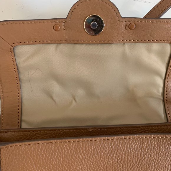 Tory Burch Crossbody w/ detachable strap - Picture 7 of 7